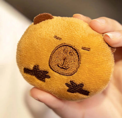 Bolsa con dos pelcuhes de Felpa Capybara