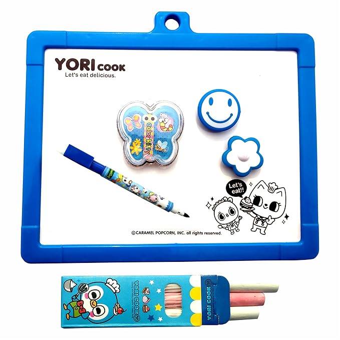 Pizarra de papelería escolar infantil con accesorios de dibujo.